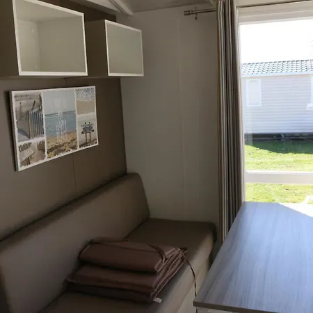 Mobilheim Wattwurm Mit Veranda Am Kransburger 555 * Wurster Nordseekuste