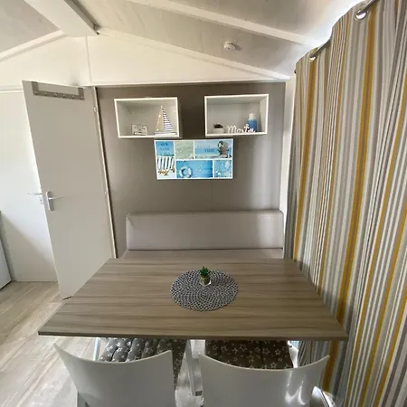 Mobilheim Wattwurm Mit Veranda Am Kransburger 555 Casa vacanze